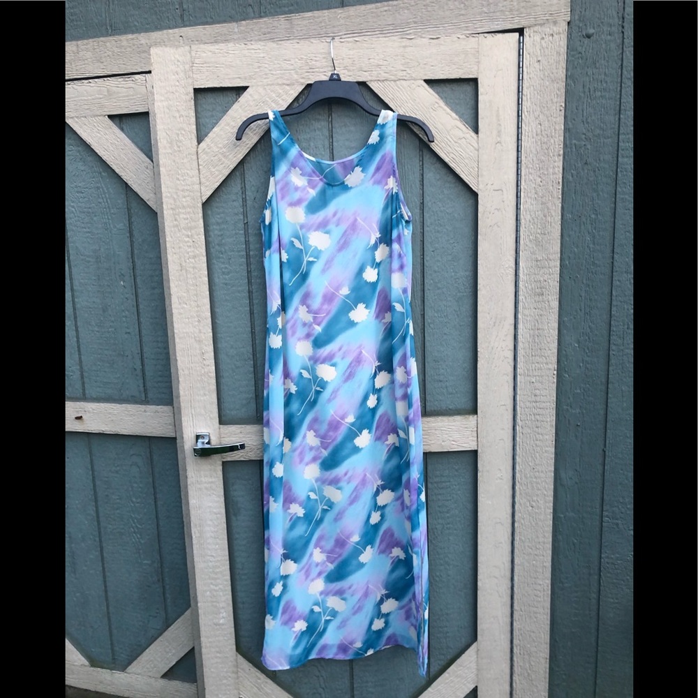 Maxi style dress pastel florals pink, blue, white